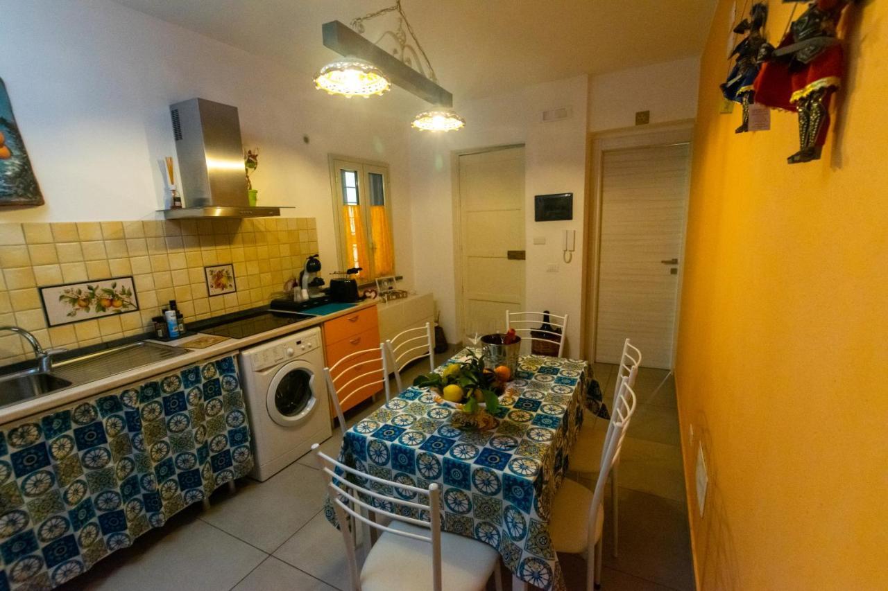 La Zagara Apartment อาชิ กัสเตลโล ภายนอก รูปภาพ