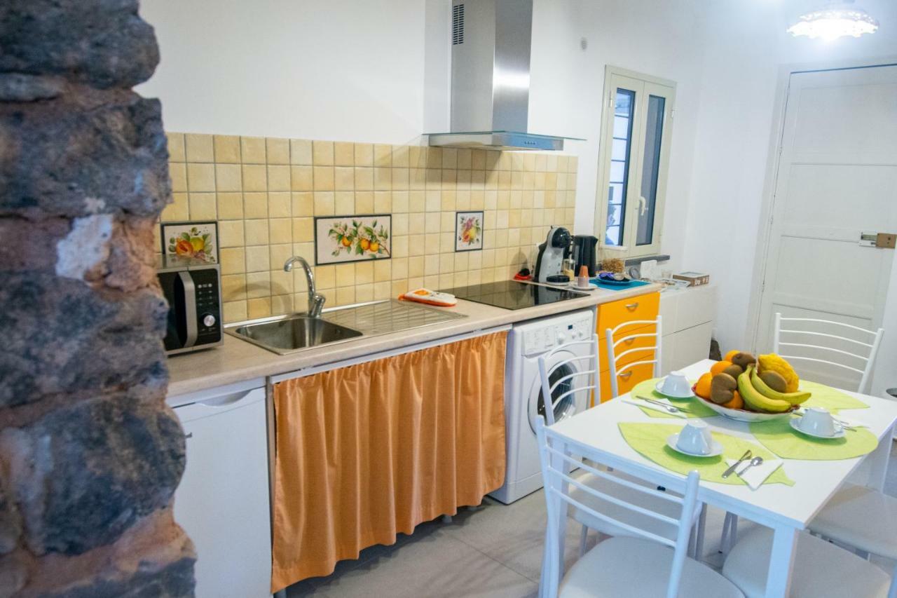 La Zagara Apartment อาชิ กัสเตลโล ภายนอก รูปภาพ