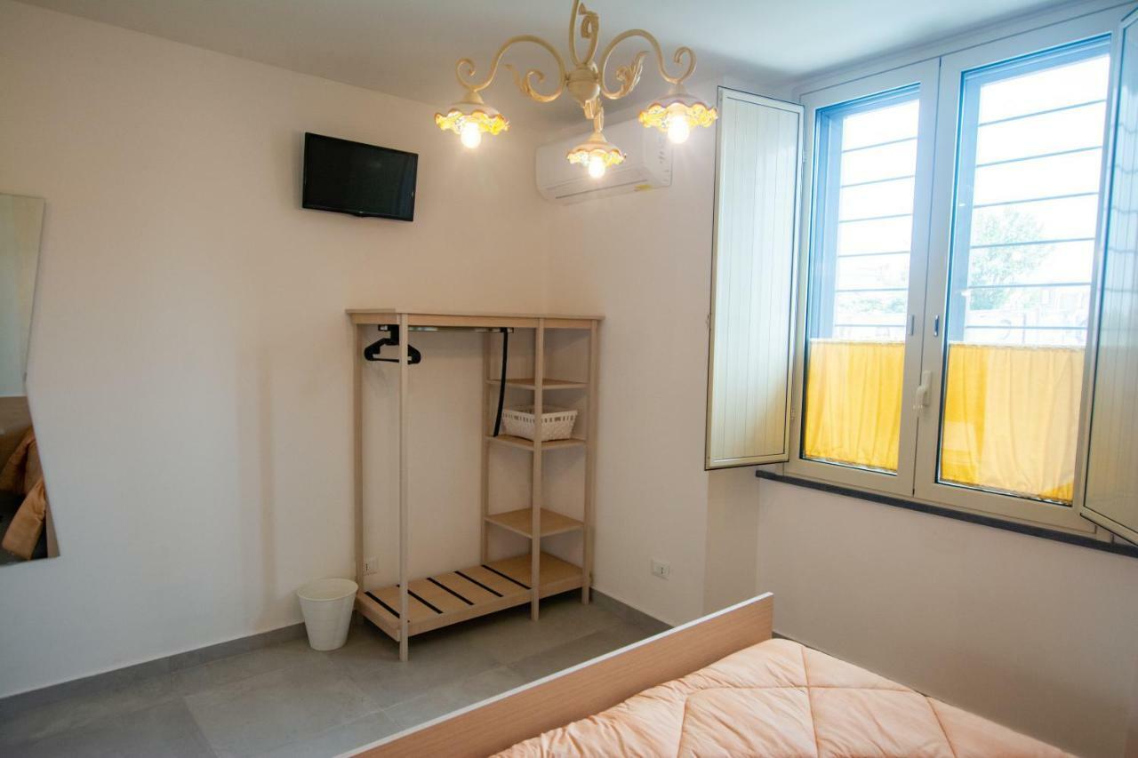 La Zagara Apartment อาชิ กัสเตลโล ภายนอก รูปภาพ